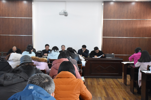 张乐(1).jpg 张乐(1).jpg