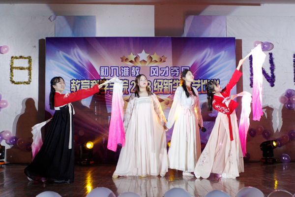 摄影部1806陈逸行23.jpg 摄影部1806陈逸行23.jpg