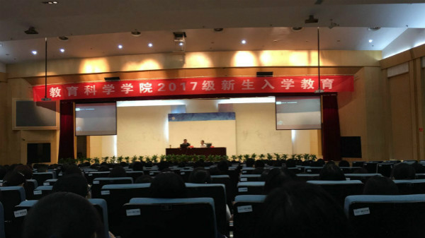 李薇 摄 (2)_meitu_9_meitu_11.jpg