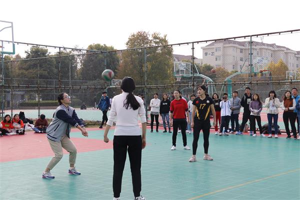 11月14日 女子排球比赛 张舒婷 秦润东 (2).JPG 11月14日 女子排球比赛 张舒婷 秦润东 (2).JPG