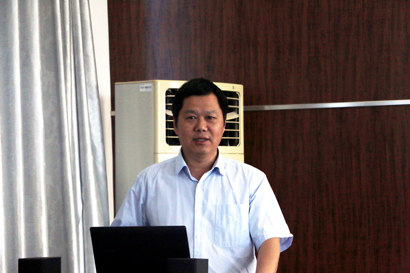 中心小组会议5.jpg 中心小组会议5.jpg