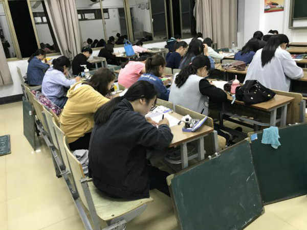 2_meitu_2.jpg 2_meitu_2.jpg