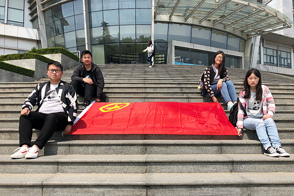 吕品.jpg 吕品.jpg