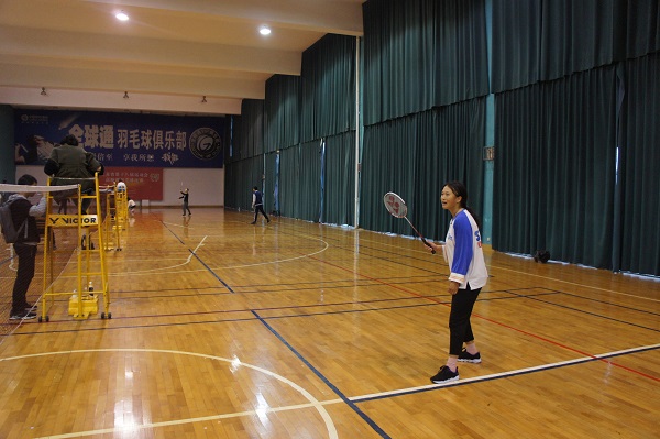 11.11教科羽毛球比赛(张斐然)2.jpg 11.11教科羽毛球比赛(张斐然)2.jpg