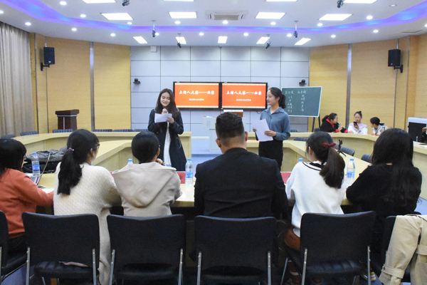 10.29主持人挑战大赛决赛演绎前线环节 张乐摄.jpg