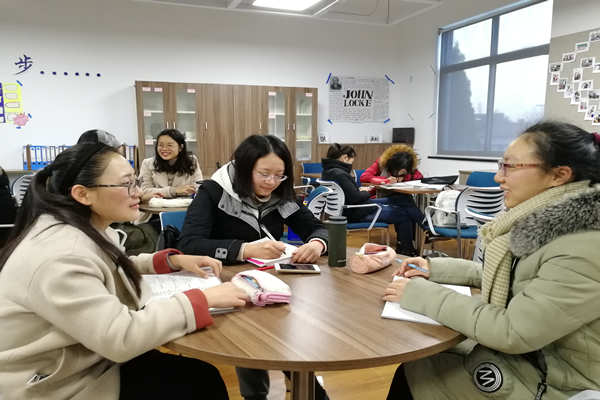 田雪.jpg 田雪.jpg