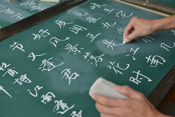 许凤 3.jpg 许凤 3.jpg