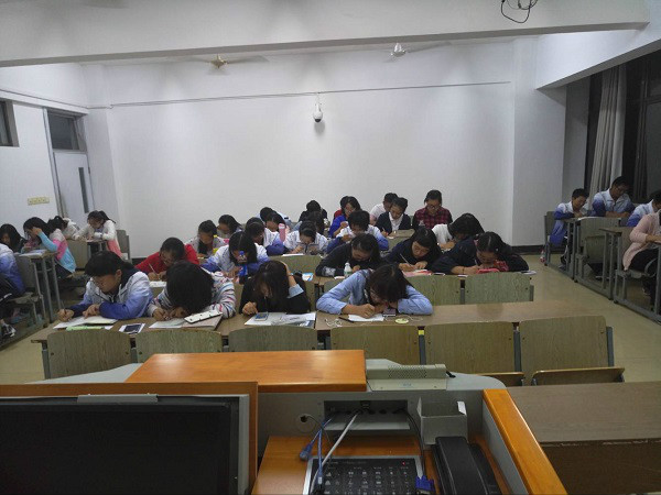 ECE520C94500935CB382030A6856A168_meitu_3.jpg ECE520C94500935CB382030A6856A168_meitu_3.jpg