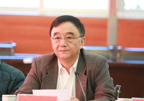 图为省教育厅巡视员杨湘宁讲话。记者 柏华 摄