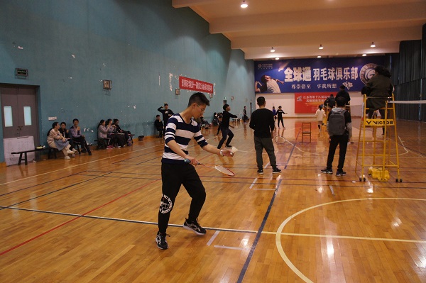 11.11教科羽毛球比赛(张斐然).jpg 11.11教科羽毛球比赛(张斐然).jpg