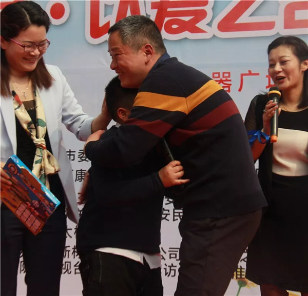 11-1P4031409501T.jpg 11-1P4031409501T.jpg