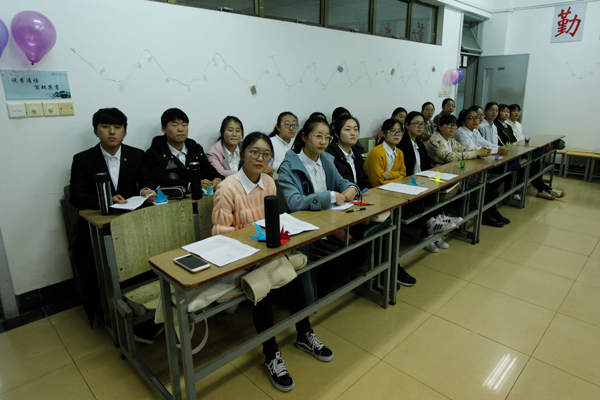 摄影部1806陈逸行3.jpg 摄影部1806陈逸行3.jpg