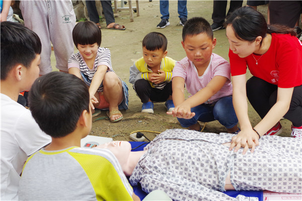 2018年7月7日暑期关注渔民子弟实践1609吕品 (5).jpg 2018年7月7日暑期关注渔民子弟实践1609吕品 (5).jpg