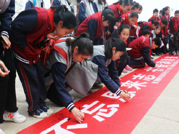 IMG_0761_meitu_2.jpg IMG_0761_meitu_2.jpg